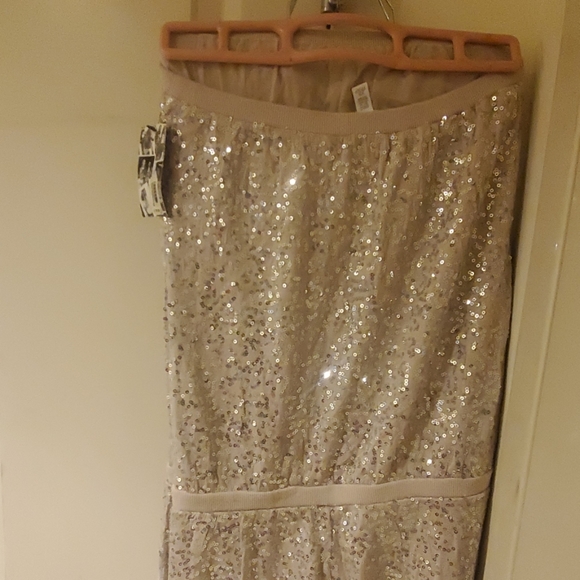 jumpsuit - Picture 3 of 4